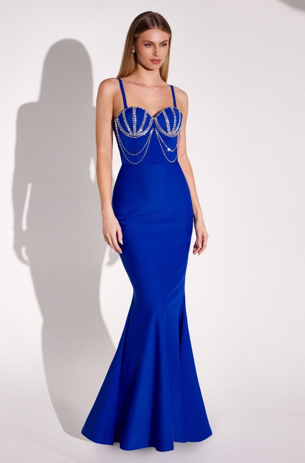 Hang Chain Fitted Gown