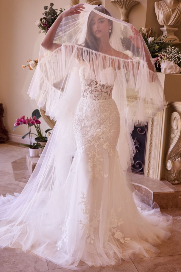 Couture Riffle Edge Two-Tier Veil